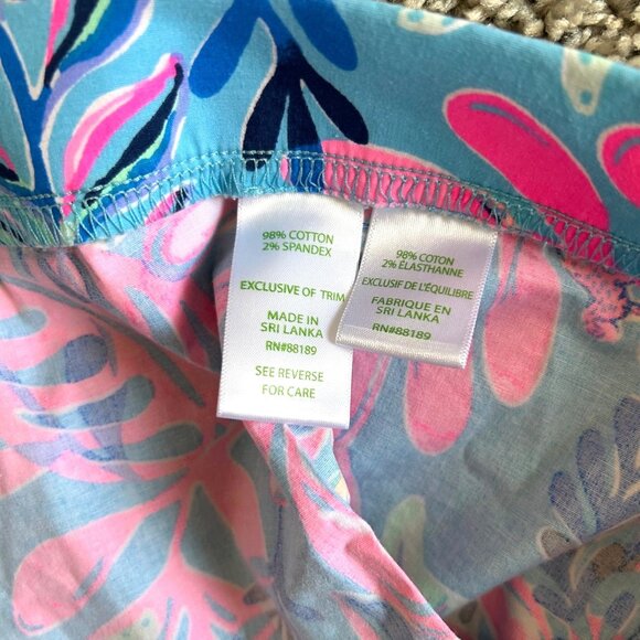 Lilly Pulitzer Women's Sz XL Blue & Pink Floral Print Ocean View SHORT - Picture 7 of 10